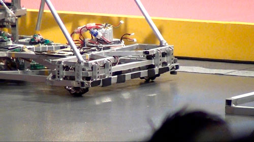 Robocon2012總決賽電子科技大學(xué)手動(dòng)車(chē)（QMA-10）.jpg